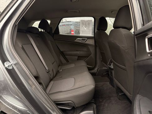 Used 2024 Kia Sportage LX FWD image 21