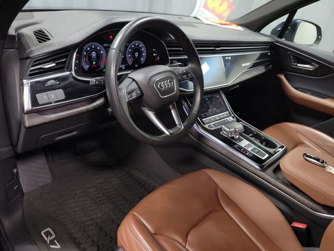 Used 2023 Audi Q7 2.0T Premium w/ Convenience Package AWD/4WD image 13