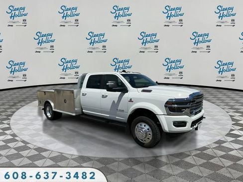 New 2026 RAM 5500 4x4 Crew Cab w/ Laramie Trim Package image 3
