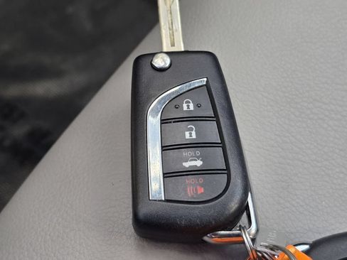 Used 2024 Toyota Camry SE FWD image 33