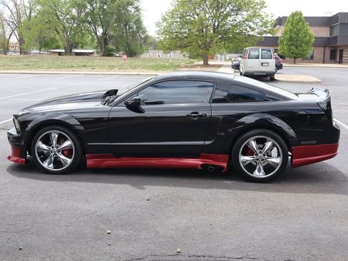 Used 2007 Ford Mustang Coupe RWD image 9