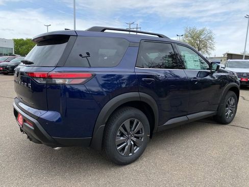 New 2026 Nissan Pathfinder SV image 5