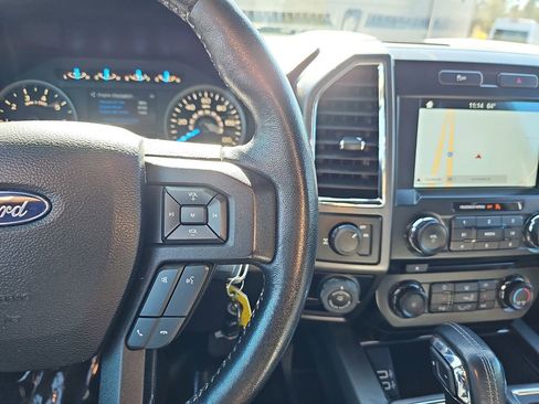 Used 2017 Ford F150 XLT w/ Equipment Group 302A Luxury image 21