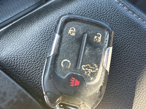 Used 2020 Chevrolet Silverado 1500 LT w/ All-Star Edition image 36