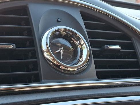 Used 2017 Buick Enclave Leather FWD image 26