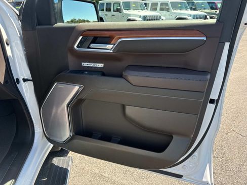 Used 2022 GMC Sierra 1500 Denali w/ Denali Reserve Package AWD/4WD image 26