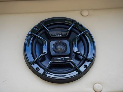 Used 2016 Mercedes-Benz Sprinter 2500 image 47