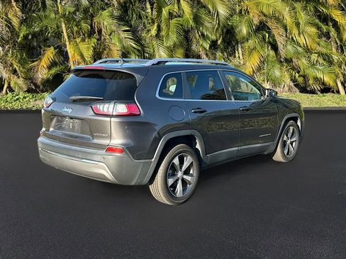Used 2019 Jeep Cherokee Limited image 5