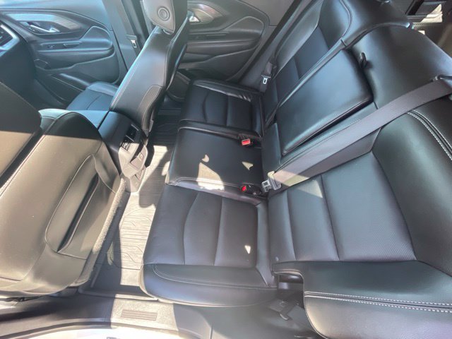 Used 2022 GMC Terrain SLT w/ LPO, Floor Liner Package AWD/4WD image 10