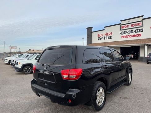 Used 2009 Toyota Sequoia SR5 RWD image 7