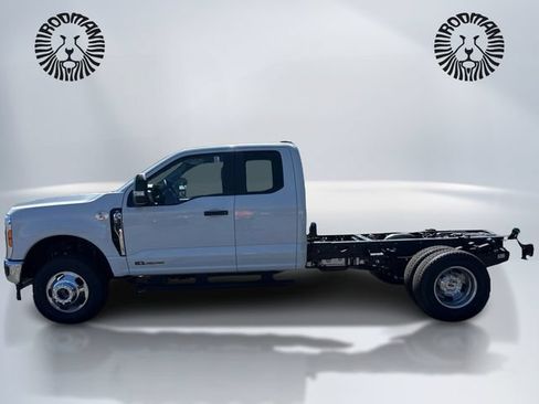 New 2026 Ford F350 XL w/ XL Chrome Package AWD/4WD image 10