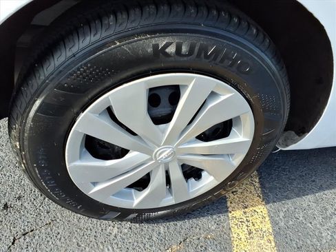 Used 2025 Nissan Versa S image 7