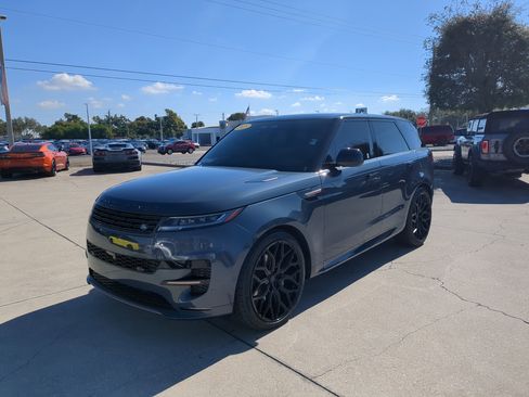 Used 2025 Land Rover Range Rover Sport Dynamic SE image 8