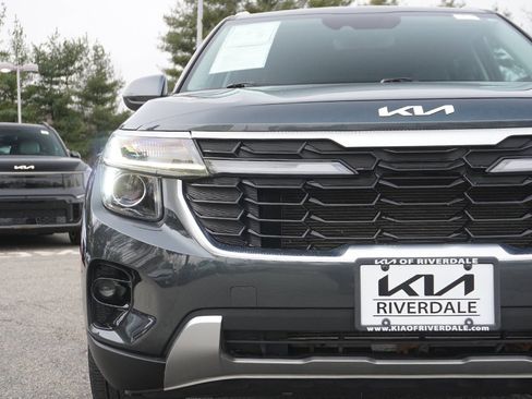 Used 2024 Kia Seltos S image 14