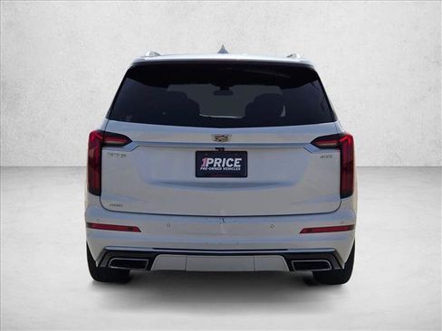 Used 2020 Cadillac XT6 Premium Luxury FWD image 6
