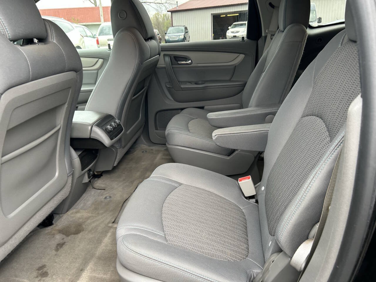 Used 2017 Chevrolet Traverse LT w/ Style and Technology Package FWD image 10