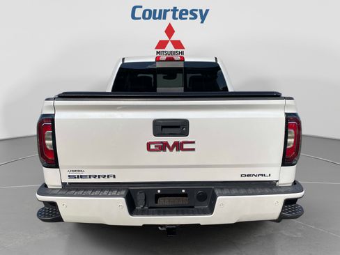 Used 2018 GMC Sierra 1500 Denali w/ Denali Ultimate Package AWD/4WD image 4