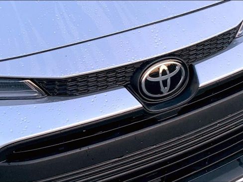 Used 2024 Toyota Corolla LE FWD image 29