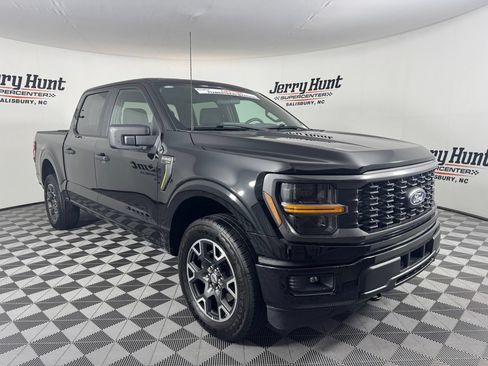 Used 2025 Ford F150 STX w/ Equipment Group 200A AWD/4WD image 5