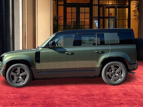 New 2026 Land Rover Defender 110 X-Dynamic SE AWD/4WD image 2