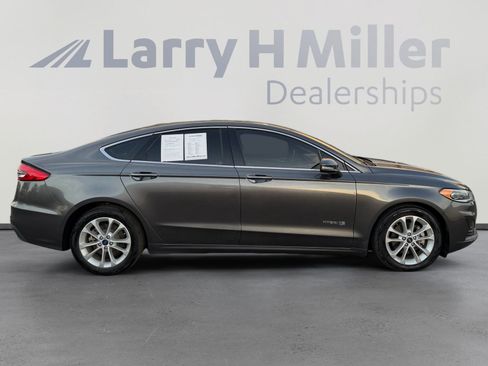 Used 2019 Ford Fusion SEL FWD image 6