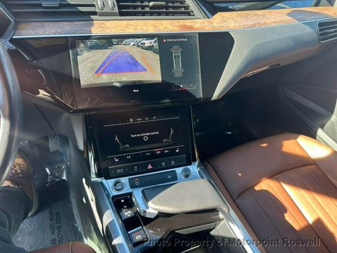 Used 2022 Audi e-tron Premium w/ Interior Protection Package image 24