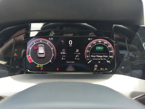 New 2026 Volkswagen GTI SE FWD image 39