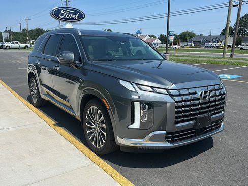 Used 2023 Hyundai Palisade Calligraphy AWD/4WD image 3