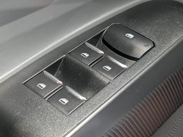 Used 2022 Ford Maverick XL FWD image 19