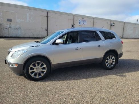 Used 2010 Buick Enclave CXL w/ Trailering Provision Package image 30