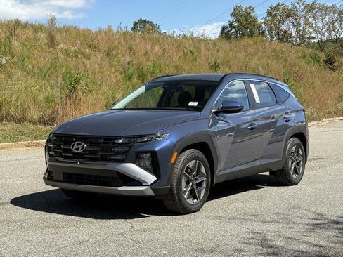 New 2026 Hyundai Tucson SEL image 2
