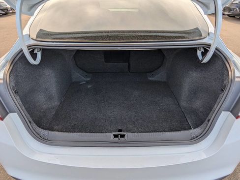 Used 2015 Chrysler 200 Limited image 15