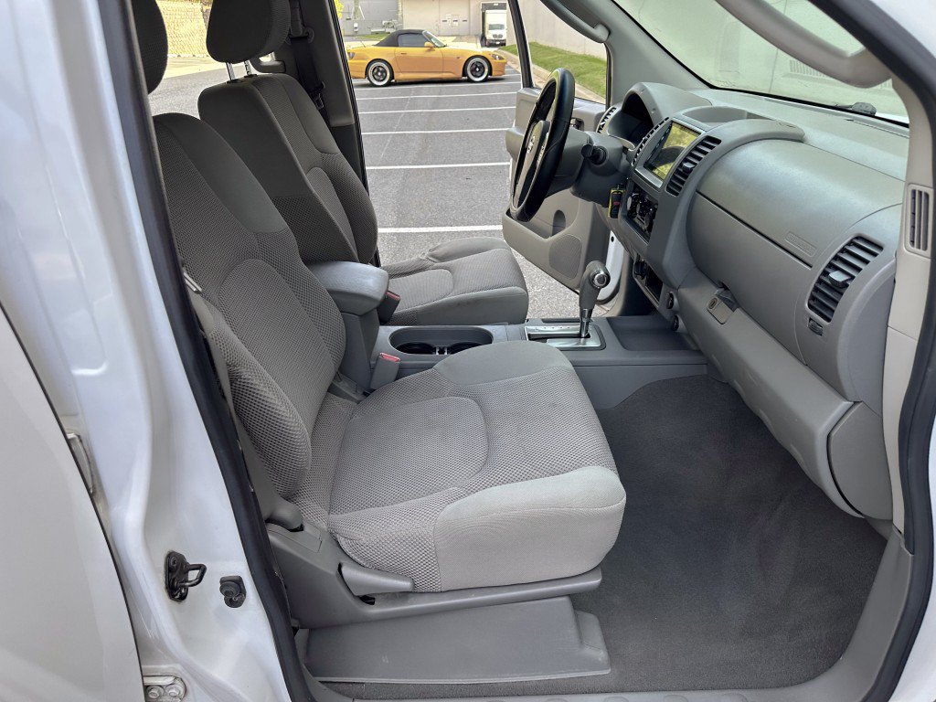 Used 2007 Nissan Frontier SE w/ Power Pkg AWD/4WD image 25