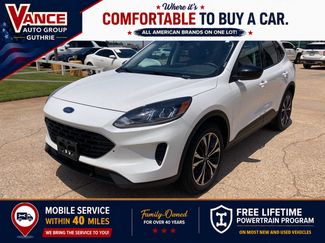 Used 2022 Ford Escape SE w/ SE Sport Appearance Package AWD/4WD video 1
