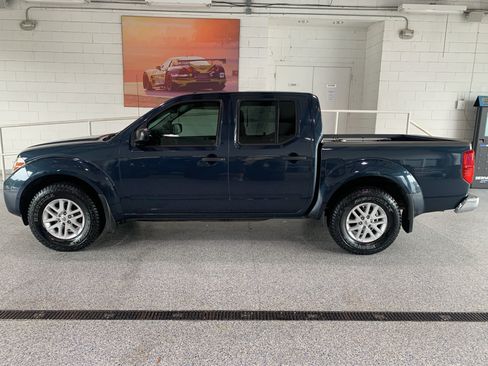 Used 2018 Nissan Frontier SV w/ Value Truck Package RWD image 4