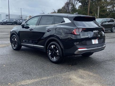 New 2026 Kia Sportage LX image 4