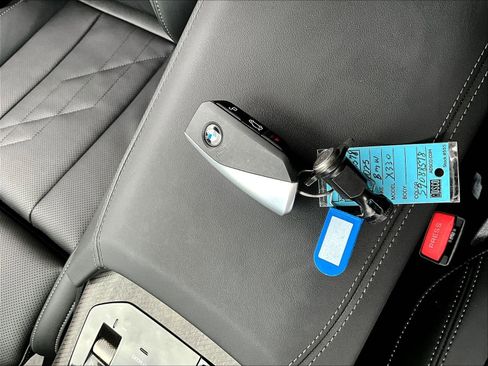 Used 2025 BMW X3 xDrive30i w/ Premium Package AWD/4WD image 35