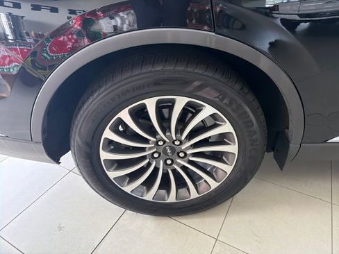 Used 2020 Lincoln Aviator Reserve w/ Elements Package Plus image 30