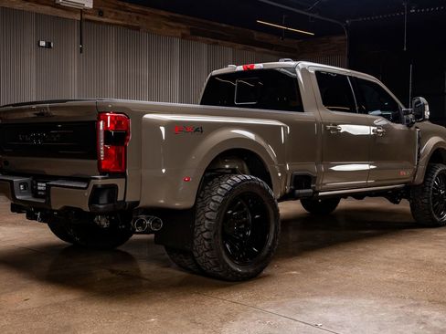 Used 2026 Ford F450 King Ranch w/ Chrome Package image 9