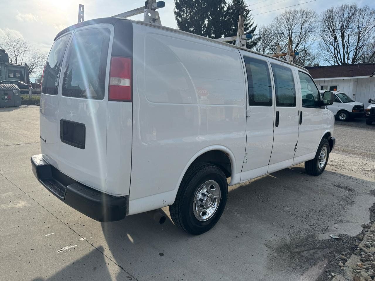 Used 2014 Chevrolet Express 2500 RWD image 4