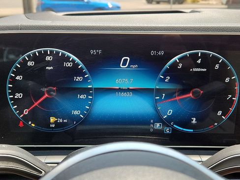 Used 2021 Mercedes-Benz GLE 350 4MATIC image 10