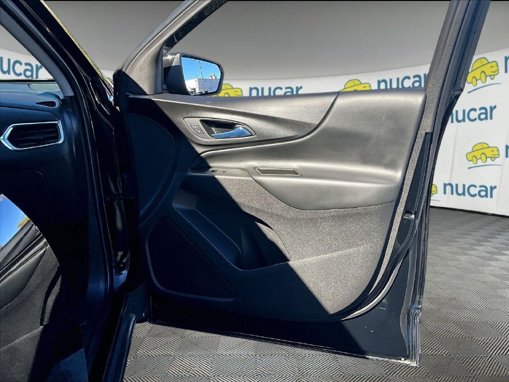 Used 2023 Chevrolet Equinox LT AWD/4WD image 12