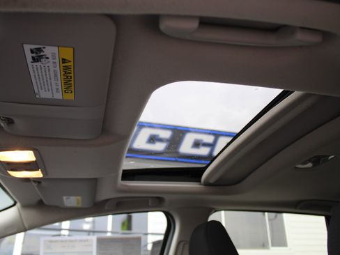 Used 2016 Honda Fit EX image 36