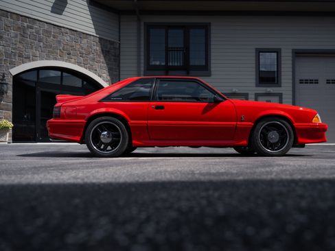 Used 1993 Ford Mustang Cobra RWD image 12