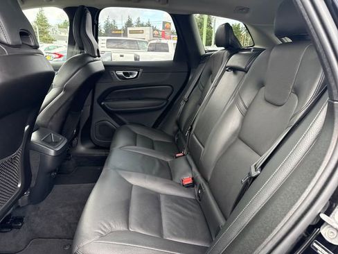Used 2025 Volvo XC60 B5 Plus AWD/4WD image 18