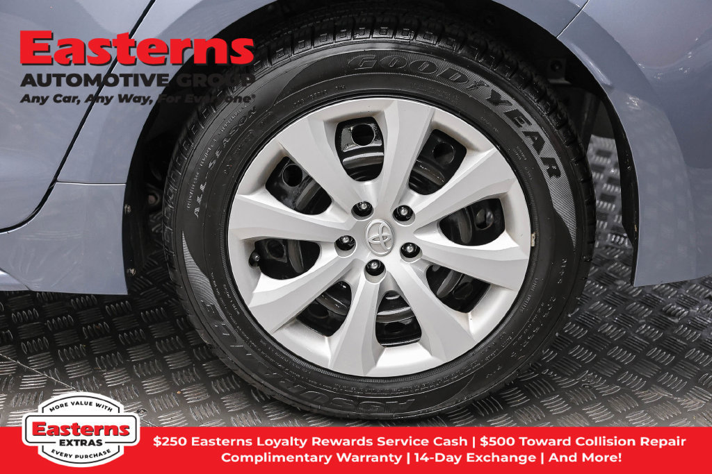 Used 2023 Toyota Corolla LE FWD image 9