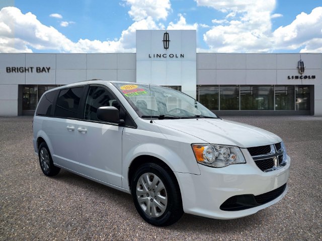 Used 2018 Dodge Grand Caravan SE w/ UConnect Hands-Free Group FWD image 1