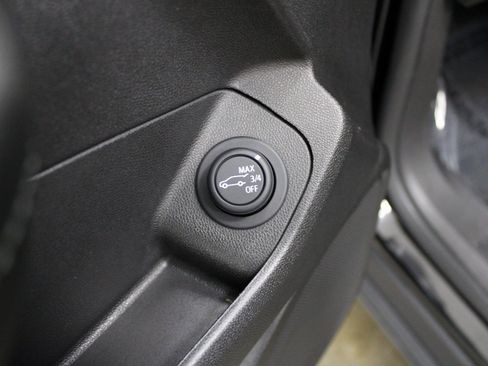 Used 2022 GMC Terrain SLT image 15