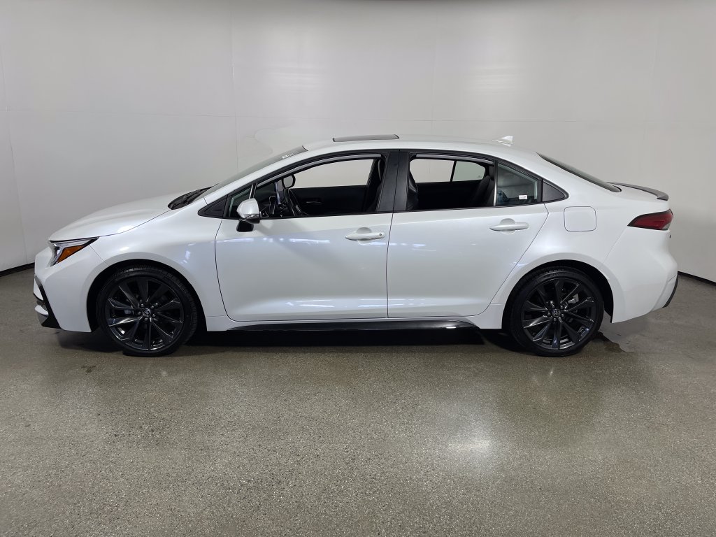 Certified 2025 Toyota Corolla XSE FWD image 6