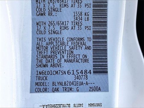 Used 2025 Nissan Frontier SV image 34